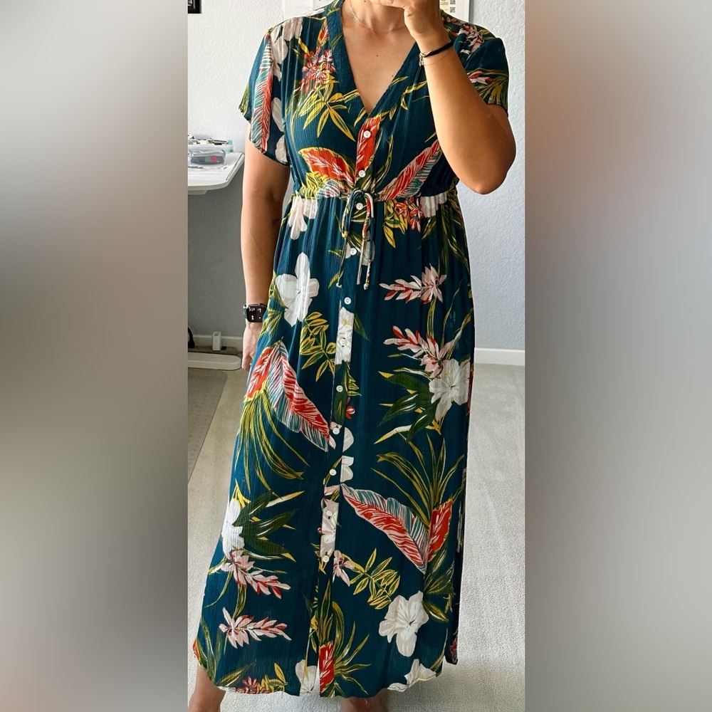 Natura Flowy Floral Dress - S/M